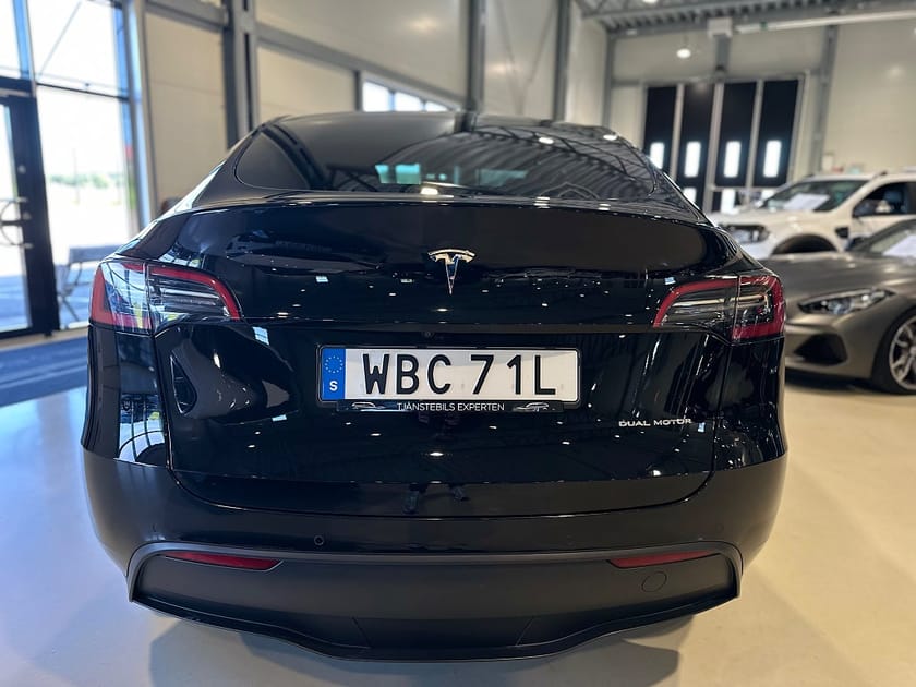 Bild 5 av Tesla Model Y Long Range AWD / Moms
