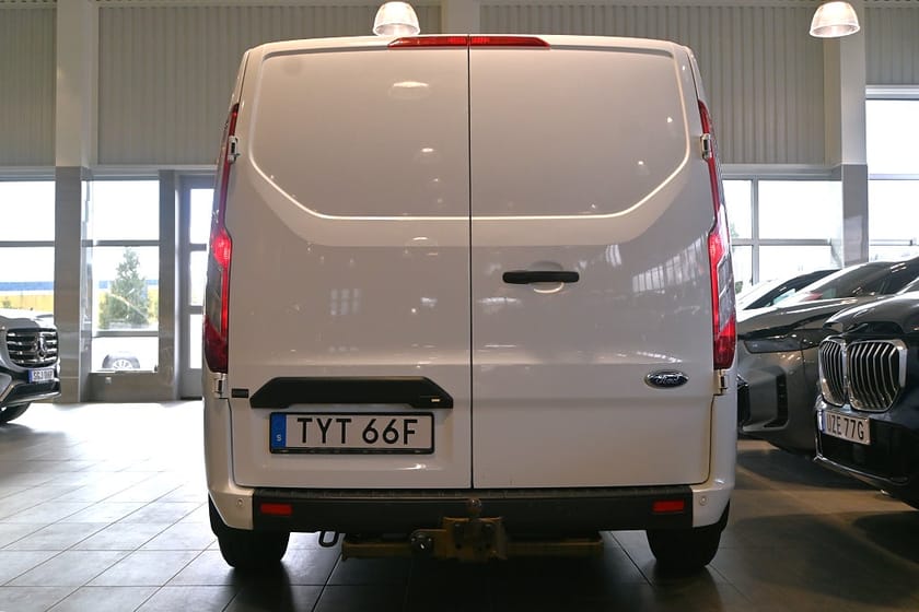 Bild 4 av Ford Transit Custom 300 2.0 130hk L2 SelectShift V-inredd Värmare