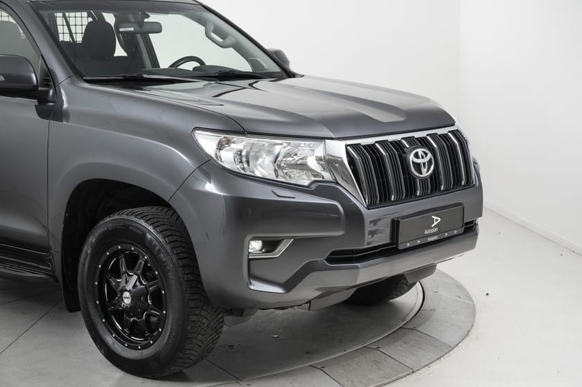 Bilde 3 av Toyota Land Cruiser 5-dørs 2,8 D-4D DLX aut Cruise/Krok/Kamera/DAB/BT