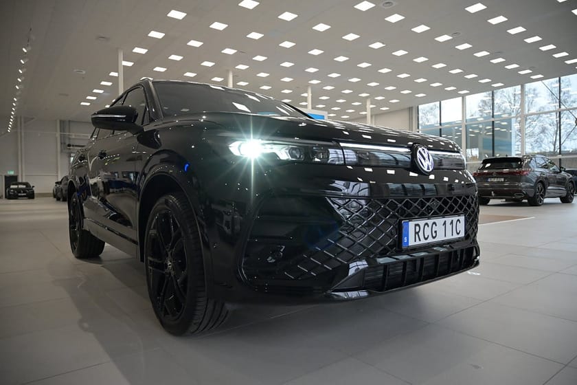 Bild 3 av Volkswagen Tiguan 2.0 TDI 4M R-Line Edition FULLUTRUSTAD *VW-Choice*
