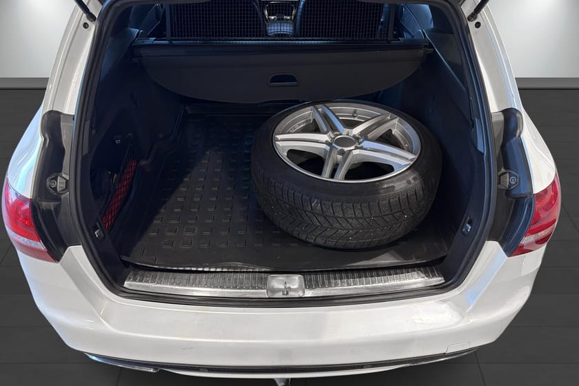 Bilde 5 av Mercedes-Benz C 250 T d 4MATIC AMG / Webasto / Burmester / Panoramatak /