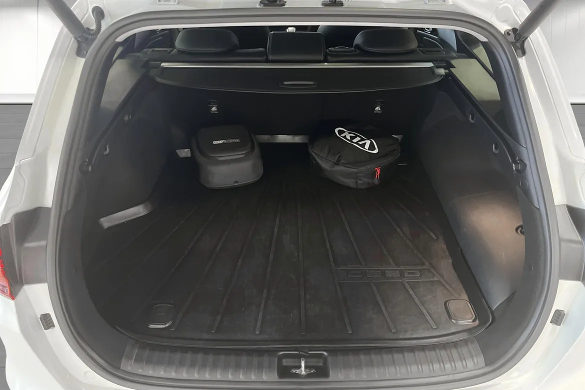 picture of a car
