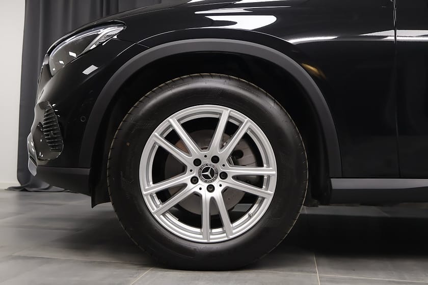 Bild 5 av Mercedes-Benz GLC 220 d 4MATIC Avantgarde premium vinterpaket pano