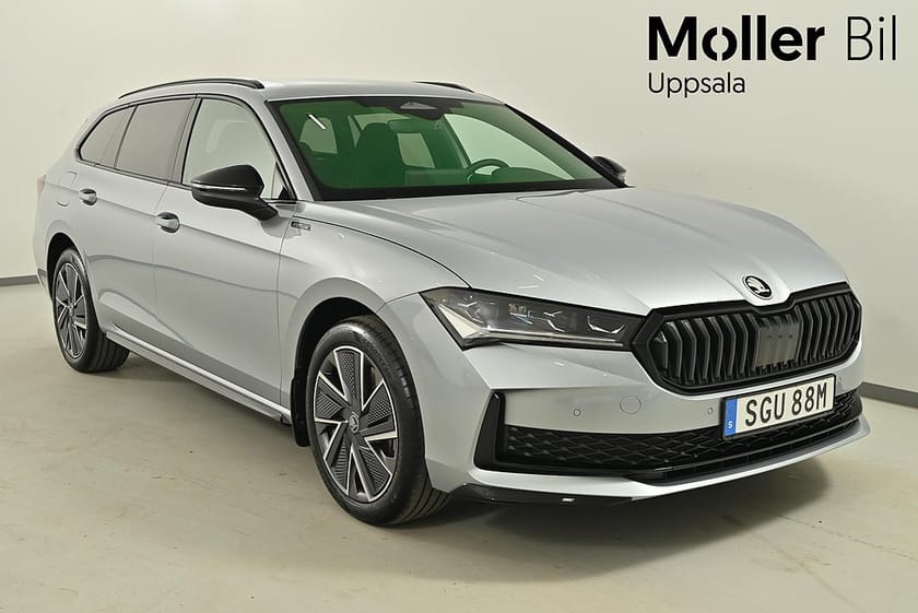 Bild 1 av Škoda Superb iV Kombi Skoda COMBI SPORTLINE 1,5 TSI 204 HK 6 VXL DSG