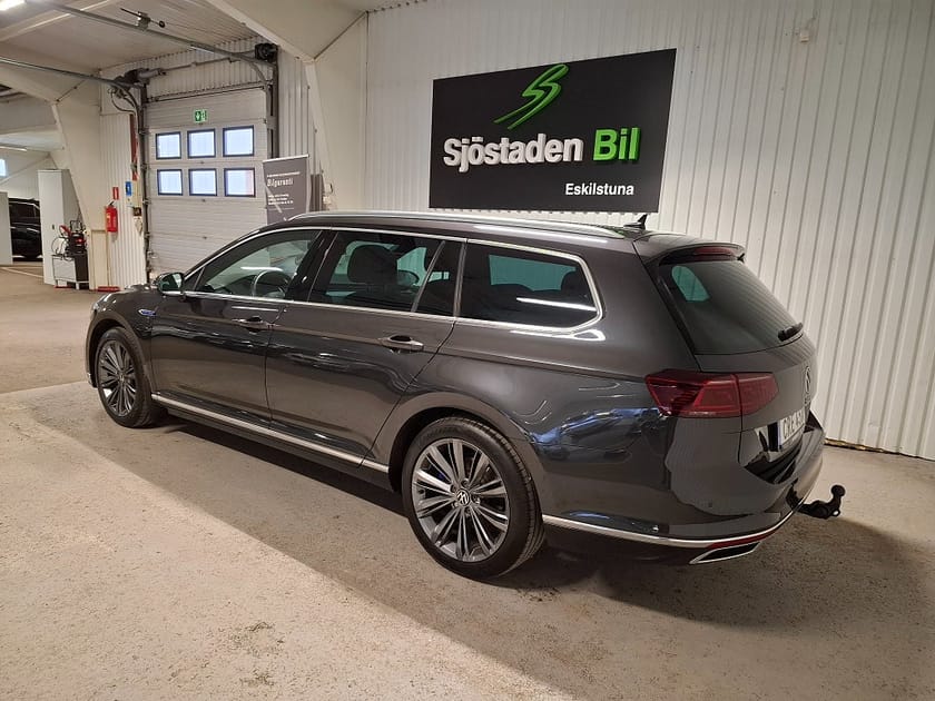 Bild 3 av Volkswagen Passat Sportscombi GTE SC 1.4 TSI Exe Bus,IQ-Lights,Drag,Navi,Cockpit