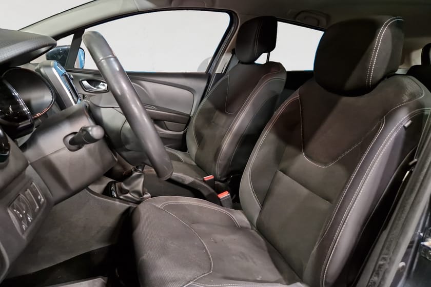 Bild 3 av Renault Clio Sport Tourer 0.9 TCe 90 HK ZEN DRAG NAVI 11200MIL 16"