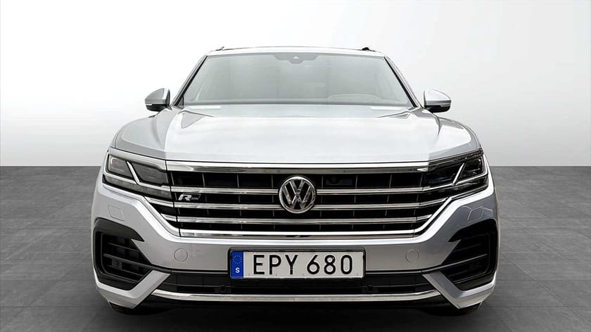 Bild 3 av Volkswagen Touareg 3.0 V6 R Line Drag Luftfj Pano Head-Up Värmare DYNAUDIO