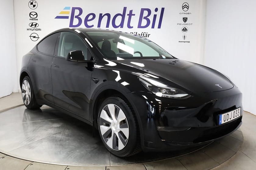 Bild 1 av Tesla Model Y Long Range AWD / 1 ägare / Leasebar / Dragkrok