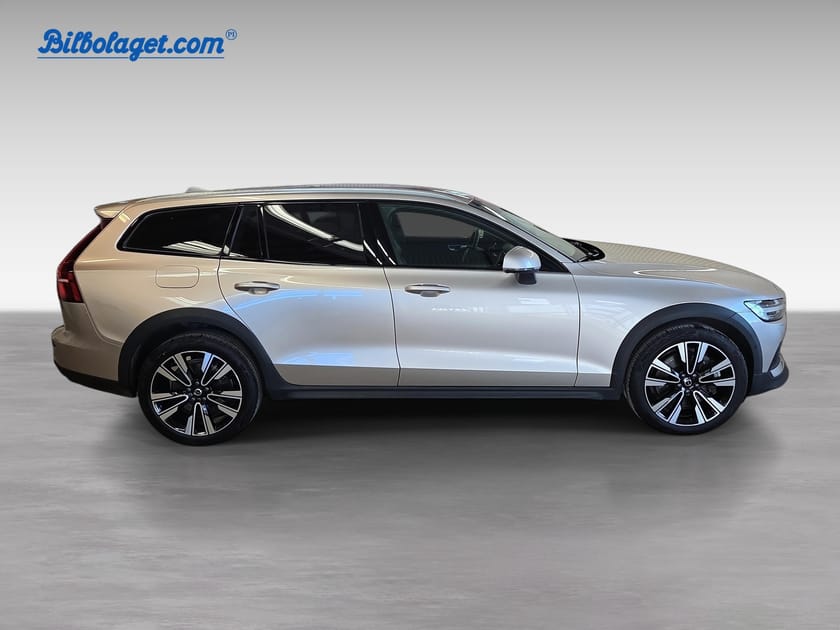 Bild 4 av Volvo V60 Cross Country B4 AWD Diesel Plus