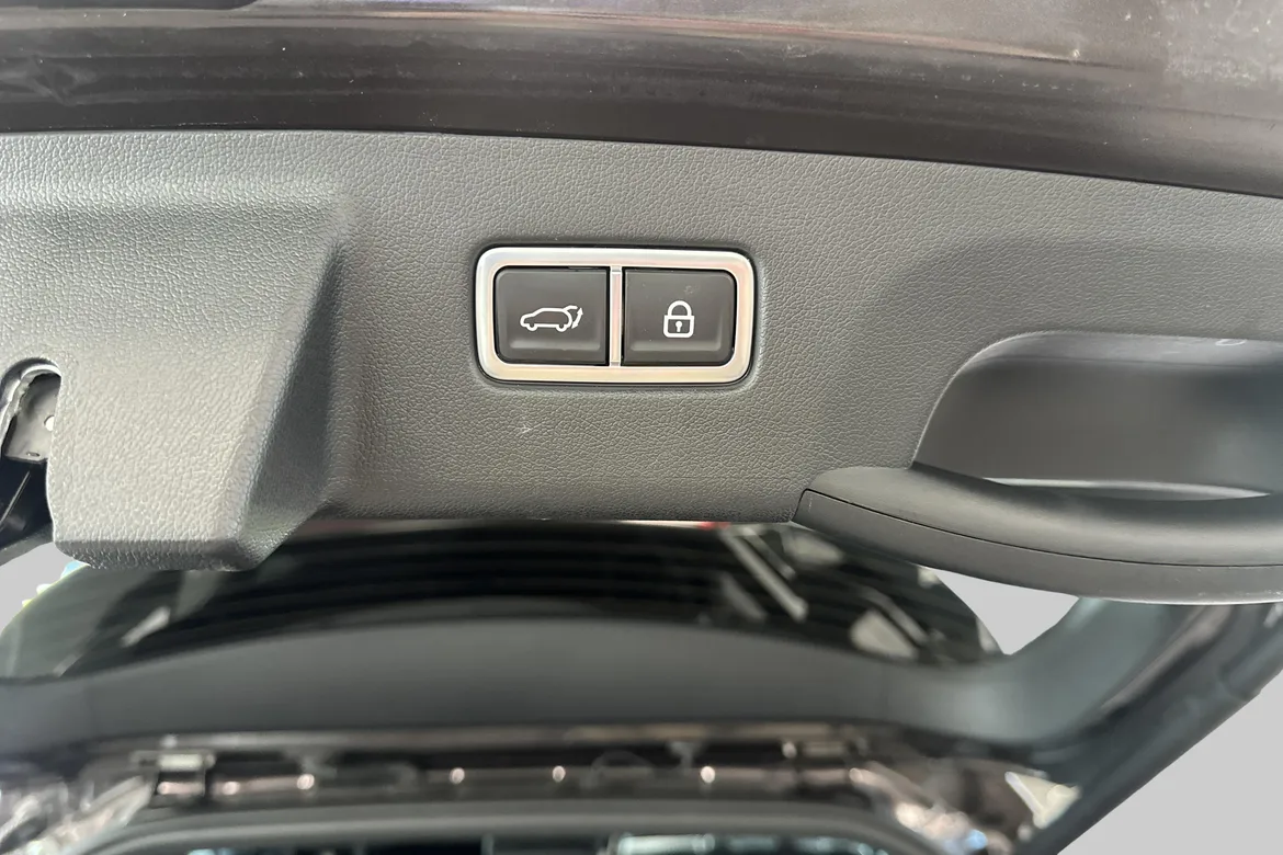 picture of a car