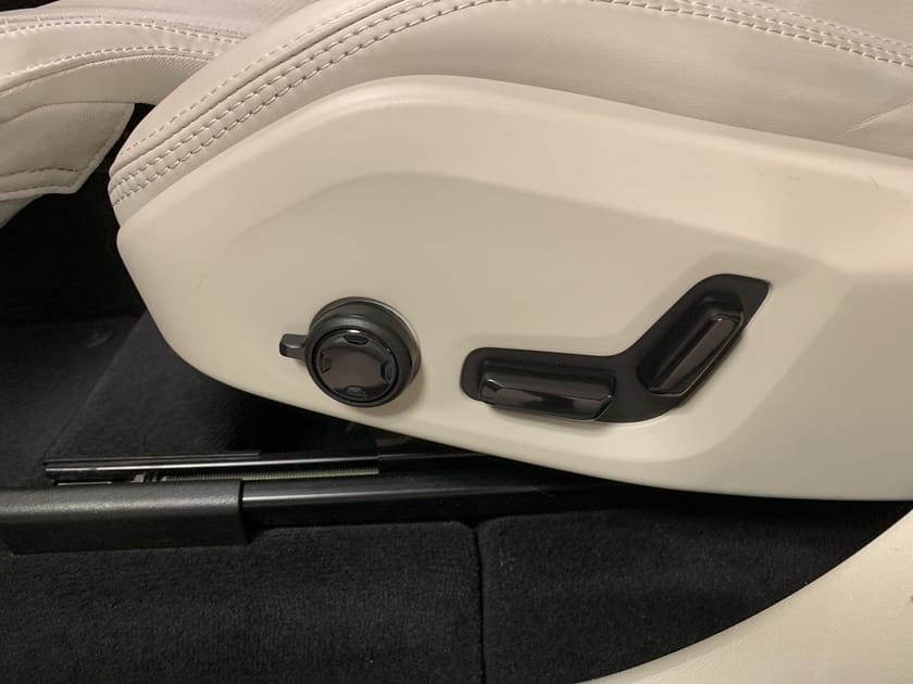 Bild 3 av Volvo XC60 T8 AWD Ultra Bright//Massage//Drag//