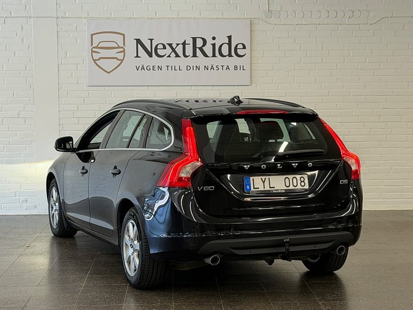 Bild 3 av Volvo V60 D5 Momentum Euro 5 |1 Ägare | Drag | NyServad | NyBes |
