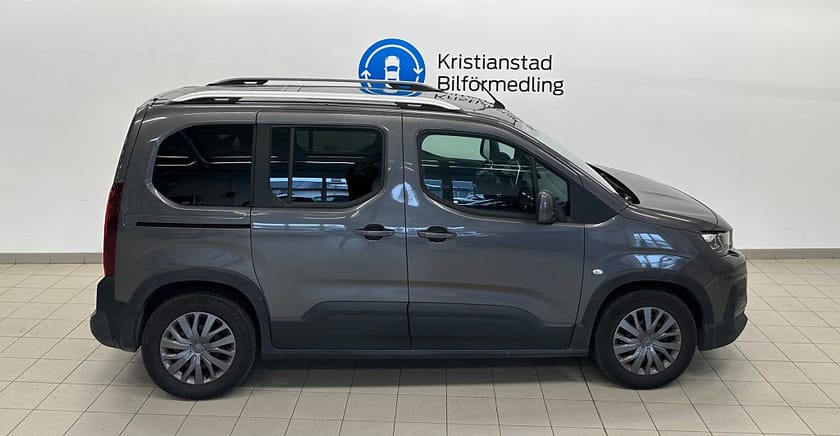 Bild 5 av Peugeot Rifter 1.2 e-THP, Allure, Glastak, Carplay, Vinterhjul