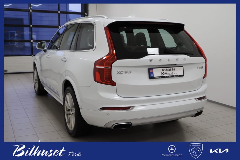 Bilde 2 av Volvo XC90 T8 Hybrid / B&W / HUD / PANO / SKINN