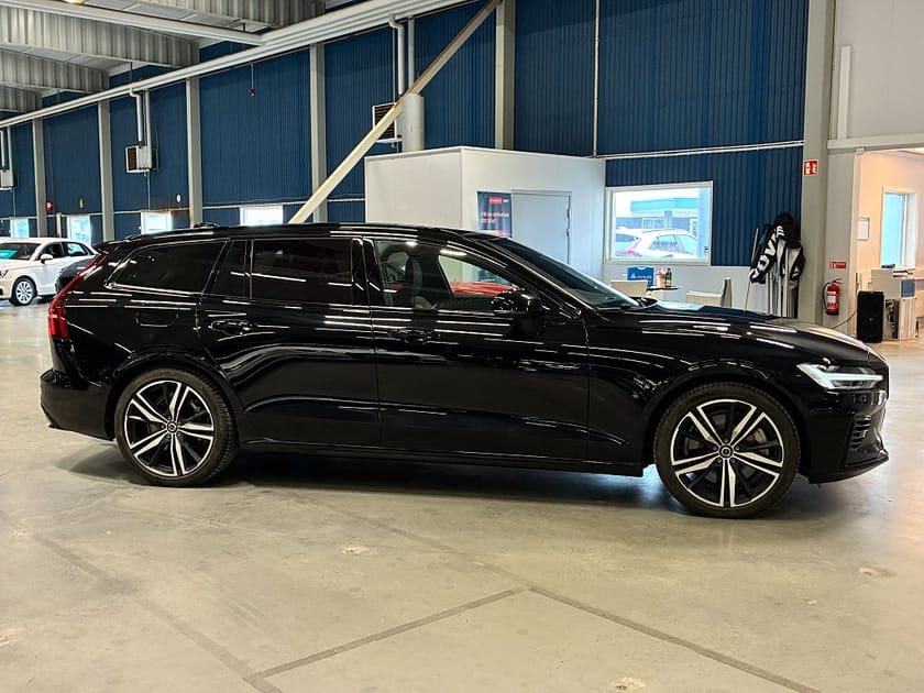 Bild 2 av Volvo V60 Recharge T6 AWD Geartronic R-Design
