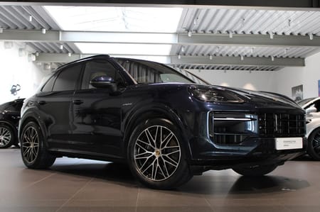 Porsche Cayenne E-Hybrid Moms