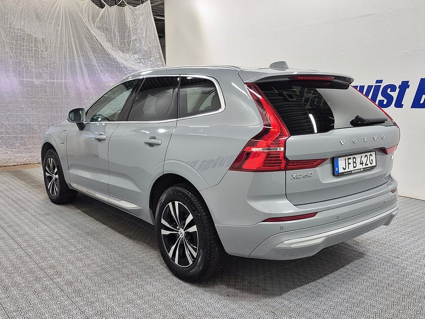 Bild 5 av Volvo XC60 T6 Recharge Core Bright plug in AWD 350HK 4x4 Panorama