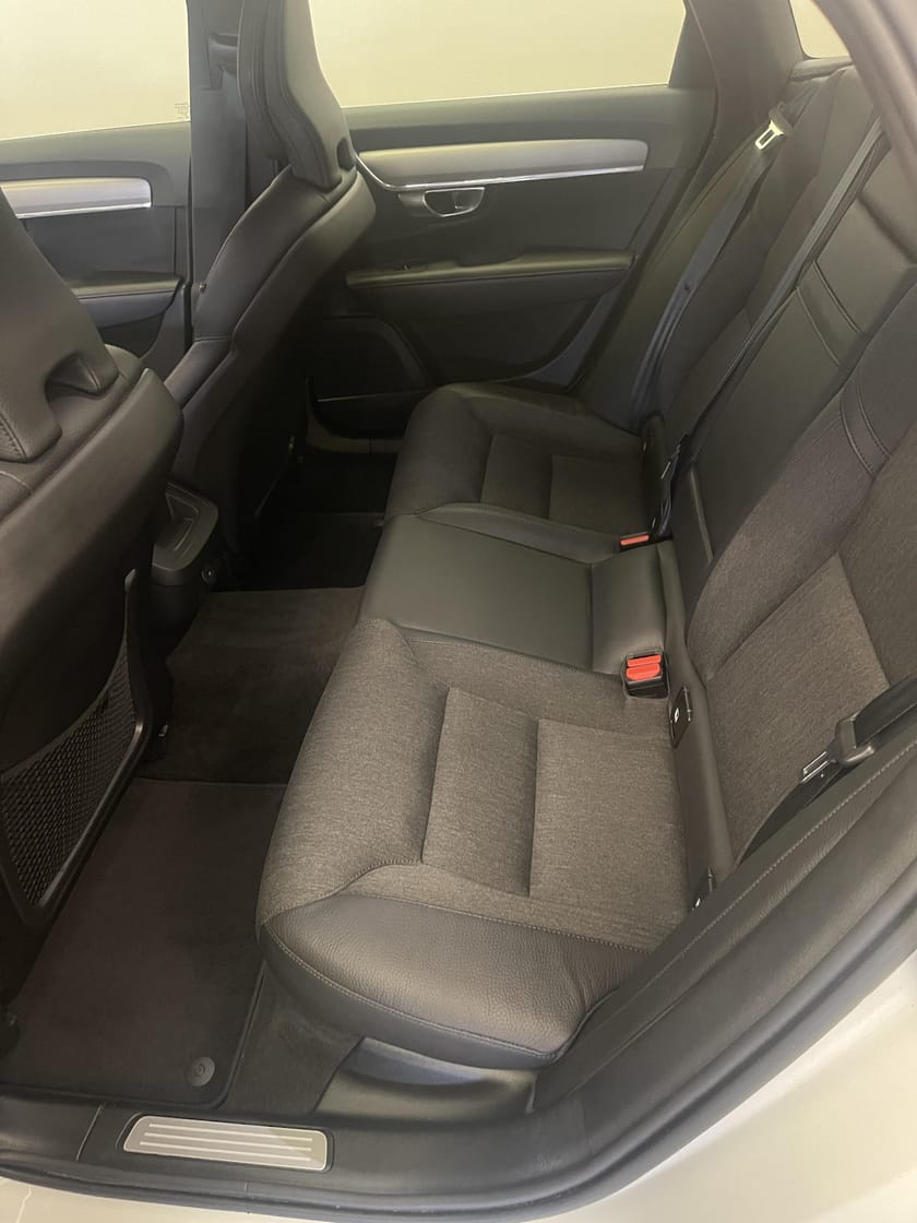 Bild 5 av Volvo V90 B4 Bensin Core / Navigation / Backkamera /