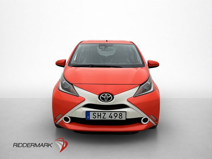 Bild 2 av Toyota Aygo 1.0 VVT-i 69hk X-PLAY Bluetooth Farthållare