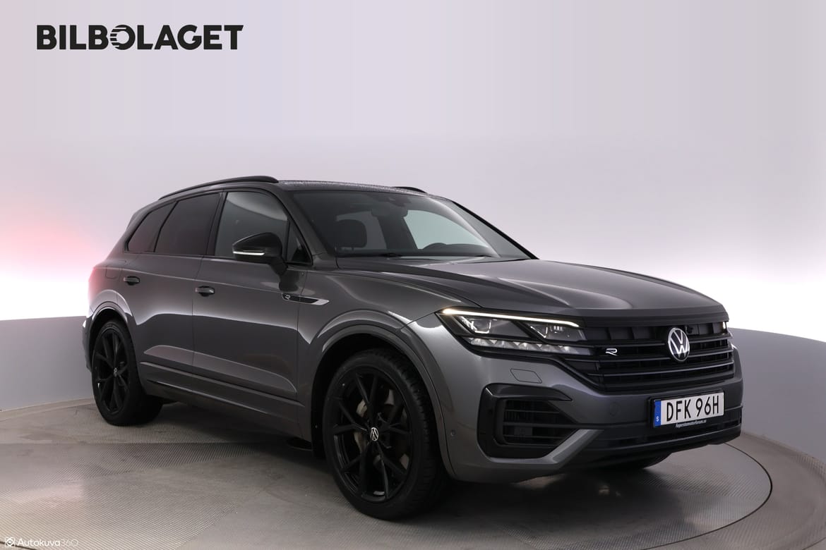 Volkswagen Touareg 2021 - miniatyr 2