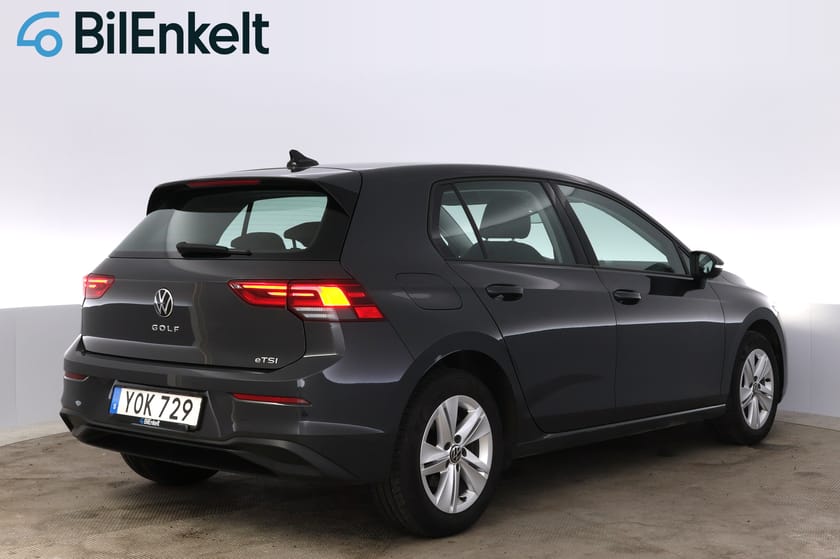 Bild 4 av Volkswagen Golf 1.0 eTSI DSG Navi Cockpit Carplay