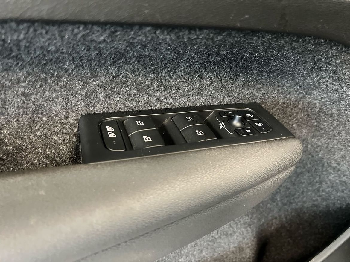 Volvo XC40 2024 - miniatyr 11