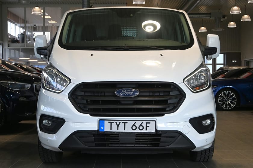 Bild 5 av Ford Transit Custom 300 2.0 130hk L2 SelectShift V-inredd Värmare