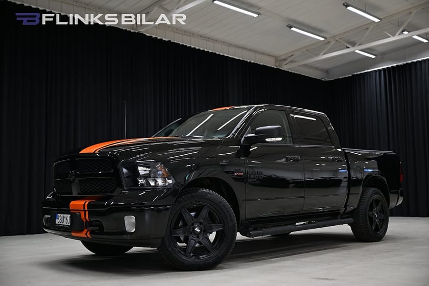 Bild 1 av RAM 1500 Crew Cab 5.7 V8 HEMI 4x4 395HK Automat|Classic|Drag|Leasebar