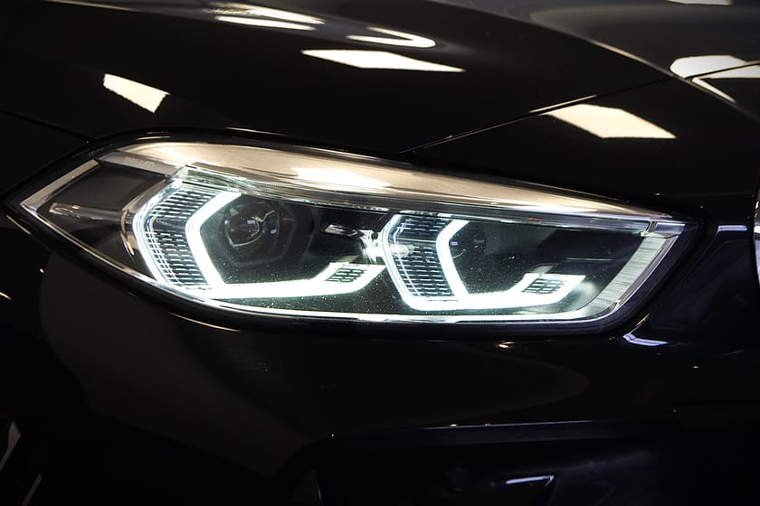 Bild 3 av BMW 118i M Sport  Auto\Backkamera\Vinterdäck