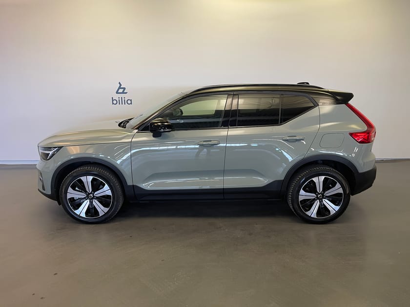 Bild 2 av Volvo XC40 Recharge Single Motor Core / Tonade rutor / Navigation / Backkamera /