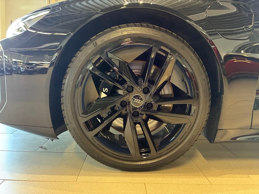 Bild 2 av Audi S e-tron GT 592 hk (670 hk launch control läget)