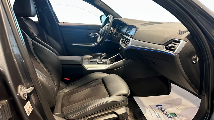 Bild 3 av BMW 320d xDrive Touring M-Sport HiFi Dragkrok