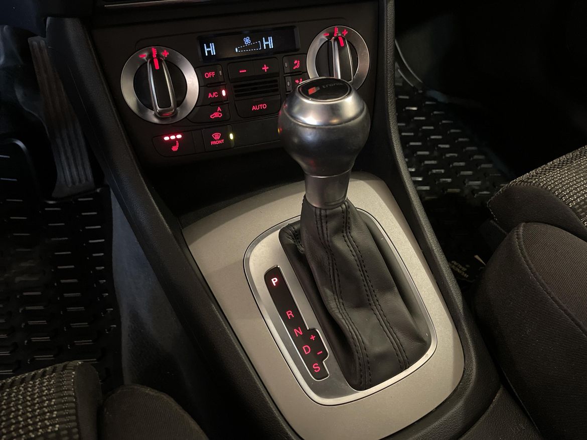 Audi Q3 2014 - miniatyr 13