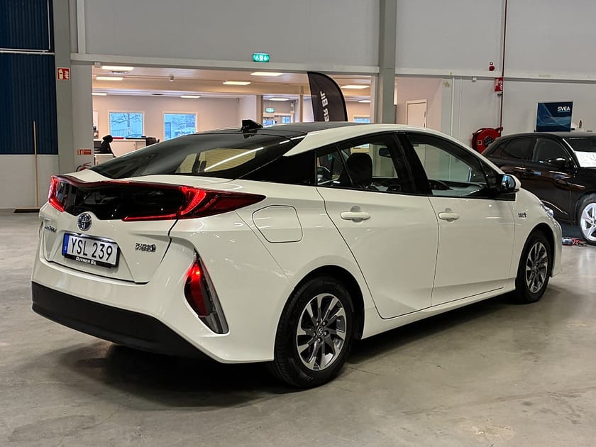 Bild 4 av Toyota Prius Plug-in Hybrid 1.8 VVTi Executive CVT AUT