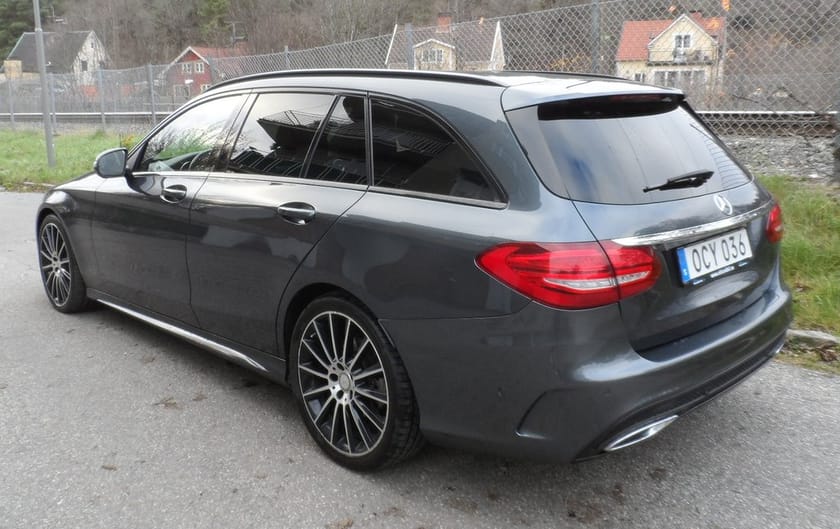 Bild 3 av Mercedes-Benz C 220 T d AMG-Night Burmester Dragkrok 170hk