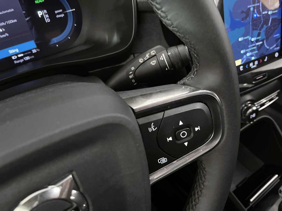 Volvo XC40 2023 - miniatyr 17