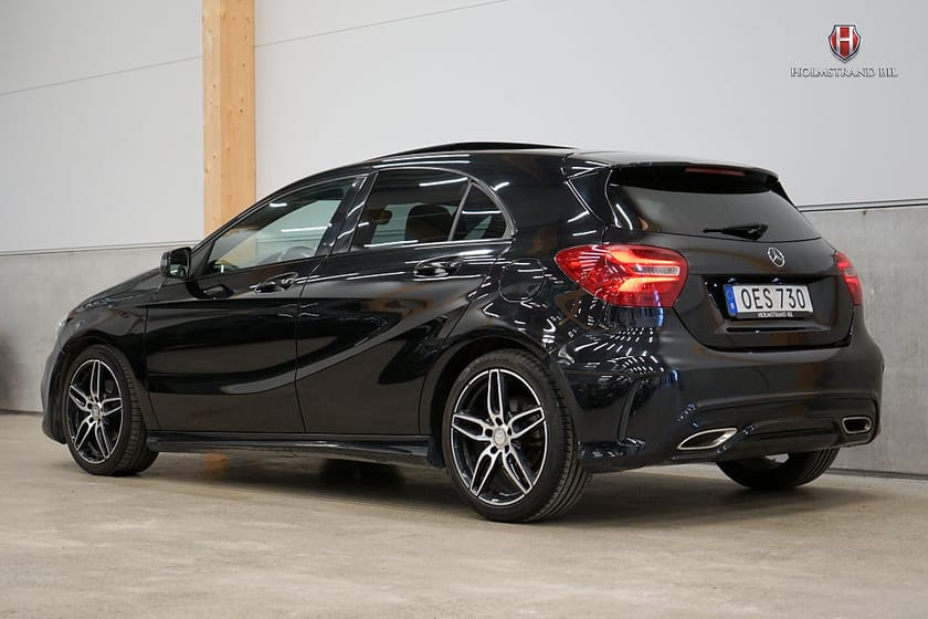 Bild 4 av Mercedes-Benz A 180 7G-DCT AMG Line Night Pano Carplay 18"