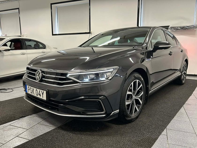 Bild 1 av Volkswagen Passat GTE Sedan 1.4 TSI ACT OPF 218 hk Exec Cockpit Läder