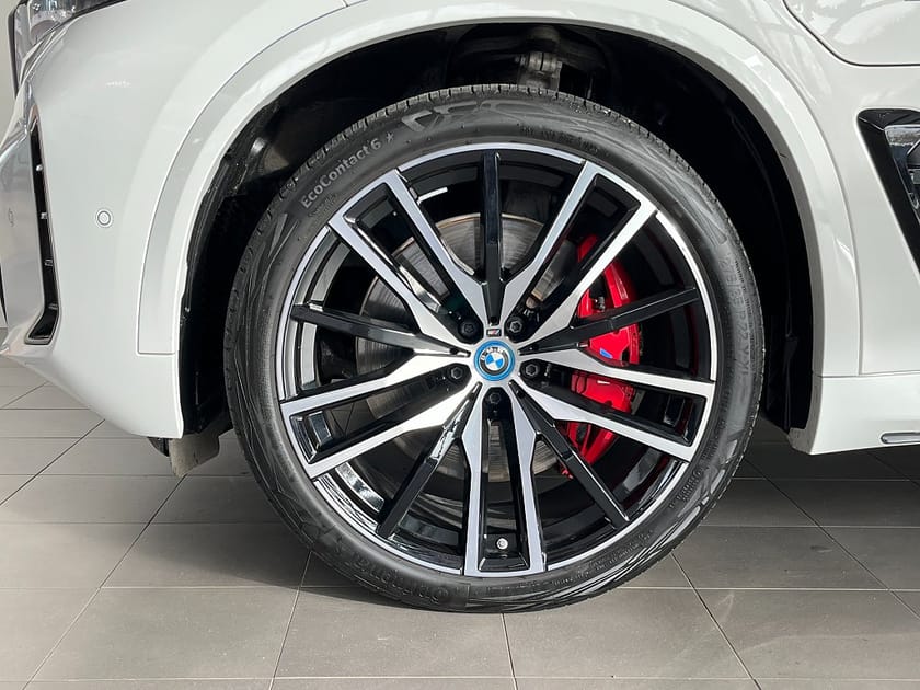 Bild 4 av BMW X5 xDrive50e 4,95 ränta M Sport Pro H/K Drag ComfortAccess