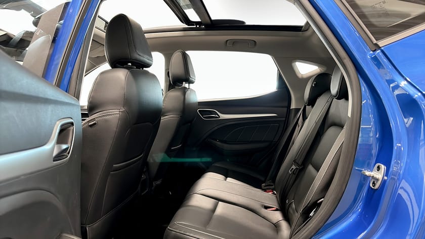 Bild 4 av MG ZS EV Luxury 44,5kWh 143hk Pano|Kamera|Skinn|Nav