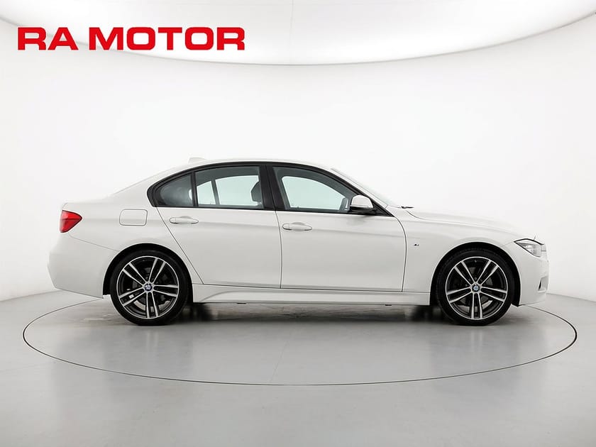 Bild 4 av BMW 330e Sedan 258hk M Sport PHEV | H/K| Läder | Navi |