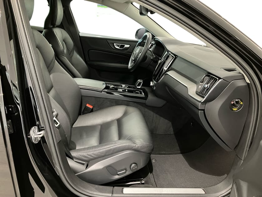 Bild 4 av Volvo V60 Recharge T6 Core Edition