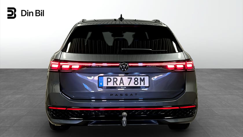 Bild 5 av Volkswagen Passat Sportscombi TDI193 DSG 4M R-Line Black / Drag / Värmare