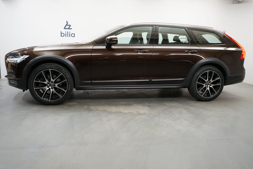 Bild 2 av Volvo V90 Cross Country D4 AWD Pro, Dragkrok, Förarstol elmanövrerad
