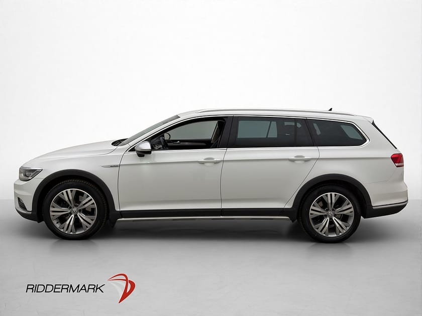 Bild 2 av Volkswagen Passat Alltrack 2.0 TDI 4M Cockpit Värmare Kamera