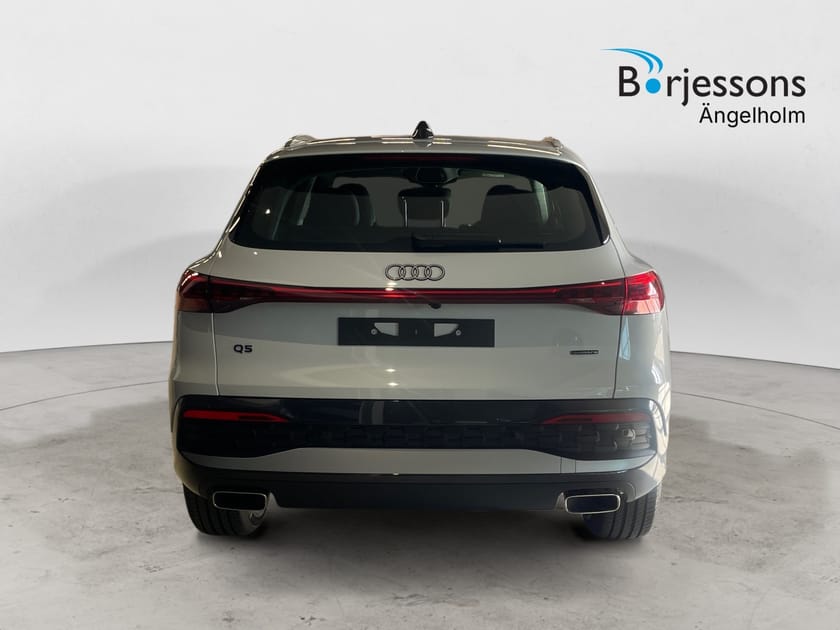 Bild 4 av Audi Q5 e-hybrid quattro SUV 299 hk S TRONIC