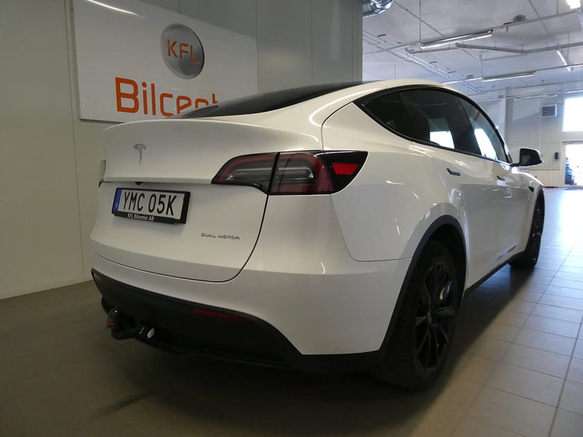 Bild 5 av Tesla Model Y Long Range AWD Drag-Skinn-Panorama-Navi-Rattvärme-SoV