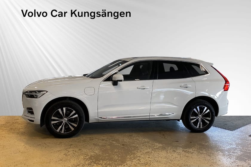 Bild 3 av Volvo XC60 Recharge T6 Inscr Exp PANO DRAG H/K