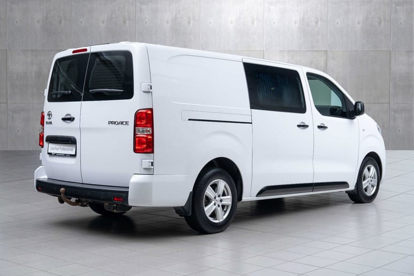 Bilde 5 av Toyota Proace 2,0 D 144 Comfort Black Pack L2H1 SHB aut