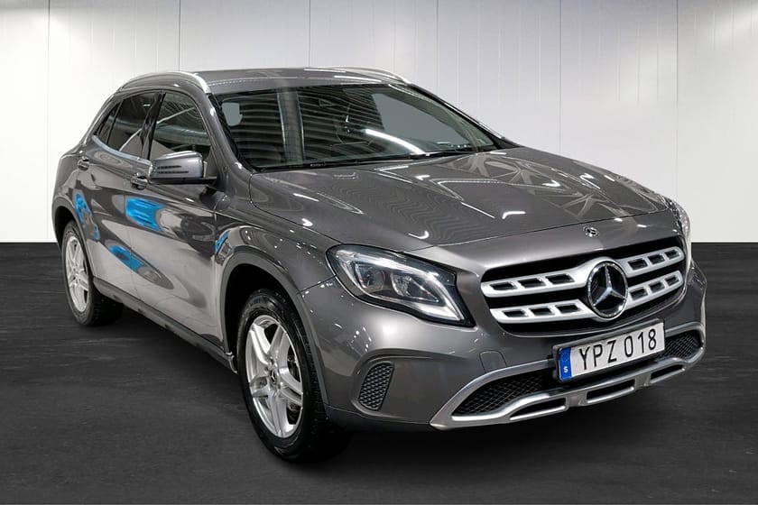 Bild 2 av Mercedes-Benz GLA 220 4MATIC Backkamera Drag Elbaklucka
